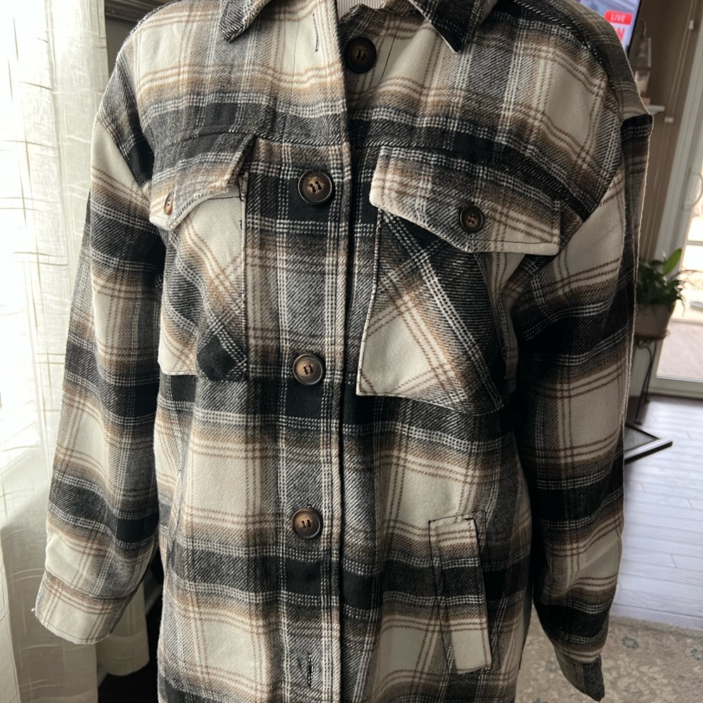 Plaid Button-Up Jacket - Picture 2 of 4